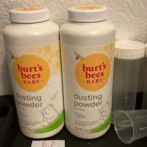 2 pack Burt’s bees dusting powder